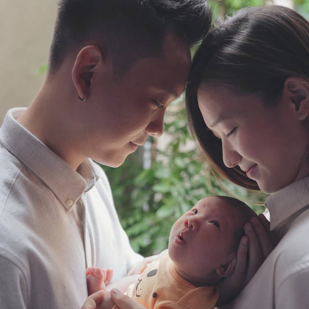 Không lâu sau, Trâm Anh được chú ý khi hẹn hò với ca sĩ JustaTee. Sau thời gian tìm hiểu, cả hai tổ chức lễ cưới và hạ sinh con gái đầu lòng. Ở tuổi 24, Trâm Anh đã yên bề gia thất bên người chồng ca sĩ. Loạt ảnh sau khi sinh của 9X được khen ngợi bởi cô vẫn trẻ trung, xinh đẹp dù đã là mẹ một con.