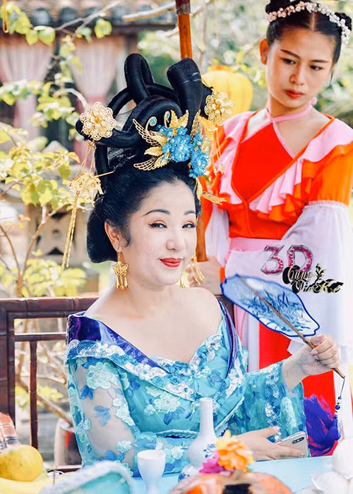 Đầu năm nay, nữ nghệ sĩ hài góp mặt trong bộ phim chiếu rạp mang tên "3D Cung tâm kế".