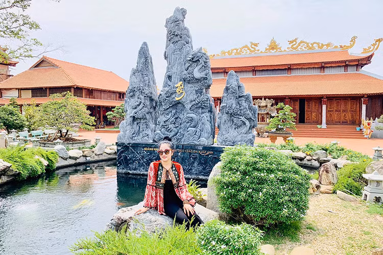 Thúy Nga có cuộc sống khá bình yên sau 4 năm gây ồn ào.