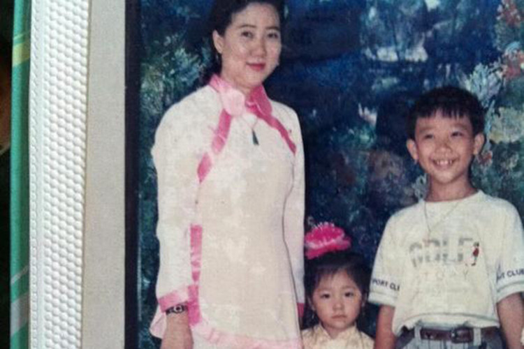 Ngay từ nhỏ, Trấn Thành đã sở hữu nụ cười tươi và duyên dáng. Ảnh: FBNV