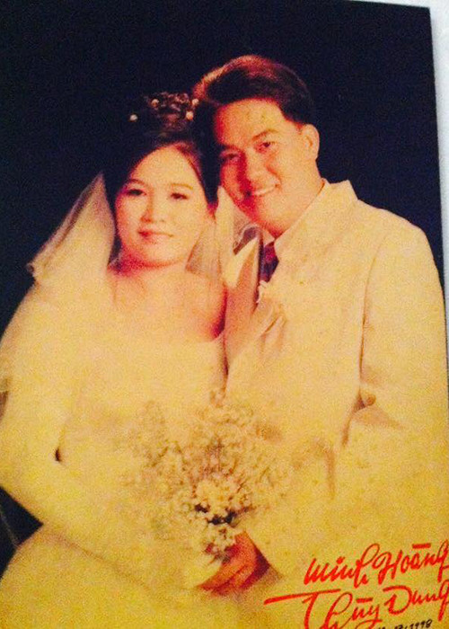 Vợ của Hoàng Mập nhiều lần vướng tin đồn là đại gia. Chia sẻ trên Zing, nam nghệ sĩ hài cho biết vợ anh rất bình thường, chỉ có nhà vợ anh mới là đại gia. Ảnh: FBNV