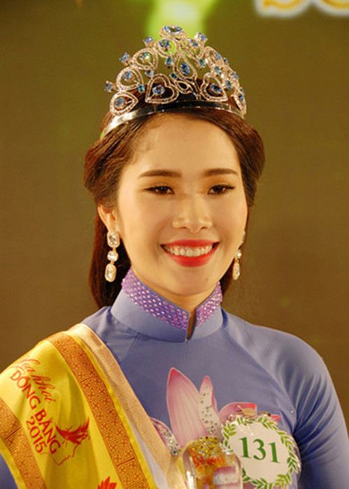 Đến năm 2015, Nam Em bắt đầu gây chú ý nhờ danh hiệu Hoa khôi Đồng bằng sông Cửu Long. Ảnh: Người lao động