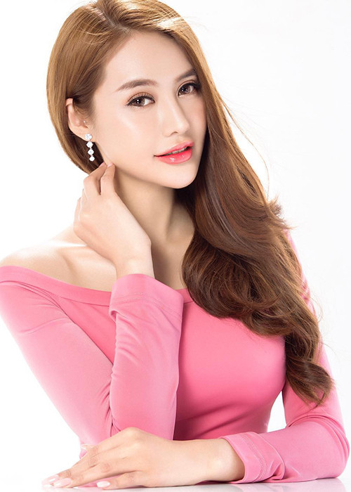 Bạn gái của Lâm Vinh Hải tuyên bố phẫu thuật thẩm mỹ vòng 1 để phục vụ khán giả.