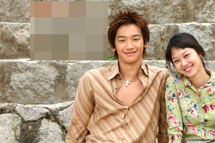 Sau chặng đường khởi nghiệp vất vả, nam ca sĩ đã gặt hái được thành công. Trong ảnh là hồi Bi Rain mới vào nghề. Ảnh: Soompi