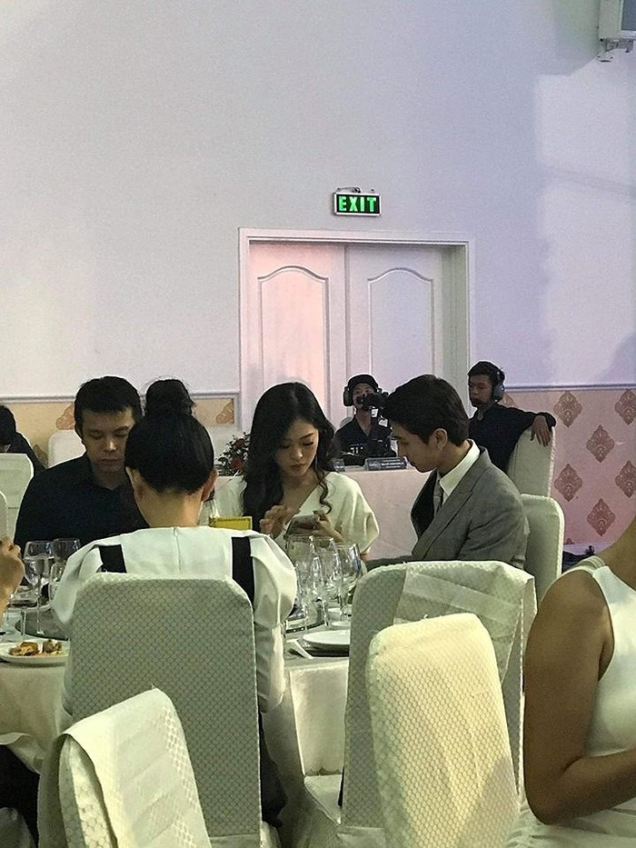 Cả hai không ngại ngần công khai đi cùng nhau đến những chỗ đông người.