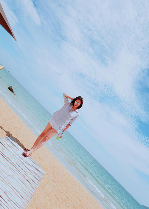 Ngoài đời, Ngô Thanh Vân theo đuổi phong cách thời trang trẻ trung, năng động.