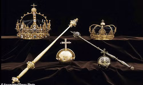 Luc thung rac, khong the tin khi tim thay bau vat 6 trieu USD