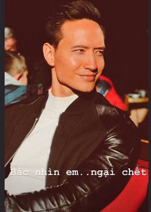 Gần đây, "nữ hoàng giải trí" tiết lộ khoảnh khắc Kim Lý nhìn cô đắm đuối khiến cô "xấu hổ".