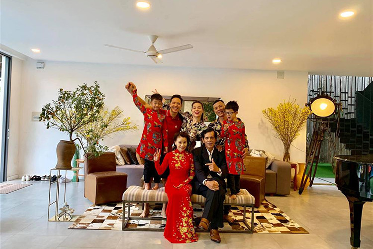 Fan mong chờ đám cưới của Hà Hồ và Kim Lý sẽ sớm diễn ra.