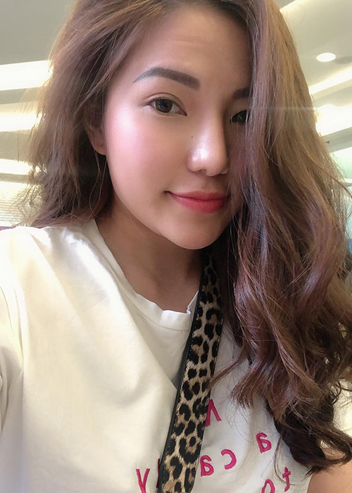 Cuộc sống của Lý Phương Châu dường như không bị ảnh hưởng bởi ồn ào.