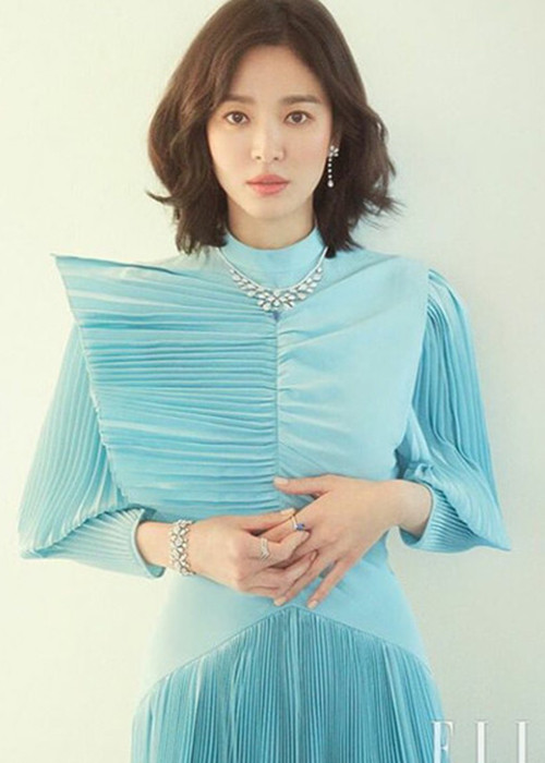 Nữ diễn viên sinh năm 1981 mới đây chia sẻ cô sẽ tạm nghỉ đóng phim để chăm lo cho gia đình. Ảnh: Instagram