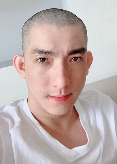 Theo Ngôi sao, chồng cũ của Phi Thanh Vân tự vẫn bằng thuốc ngủ vì đang nợ gần 10 tỷ đồng nhưng may mắn được phát hiện kịp thời. Ảnh: Gia đình xã hội