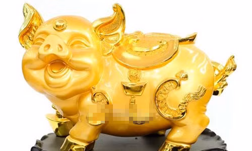 Cach mua vang ngay Than Tai de may man ca nam?