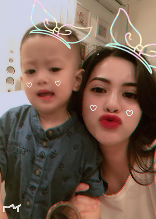 Ở cuộc hôn nhân thứ hai, Việt Anh có một cậu con trai.