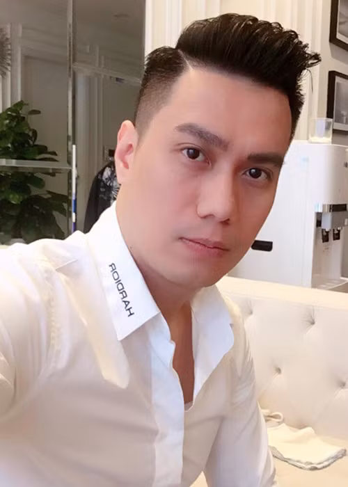 Thời gian qua, Việt Anh cũng có những dòng trạng thái đầy ẩn ý.