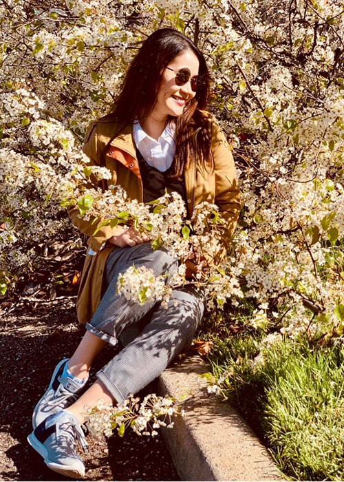 Thân Thúy Hà kết hôn vào năm 2008 và sinh con trai Duy Anh. Đến năm 2011, người đẹp công khai thông tin ly hôn.