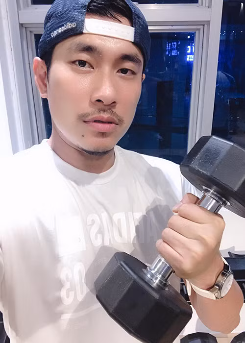 Sau ồn ào, Kiều Minh Tuấn cố gắng tránh thị phi. Ngoài ra, đến nay, anh chưa có hoạt động nghệ thuật nào.