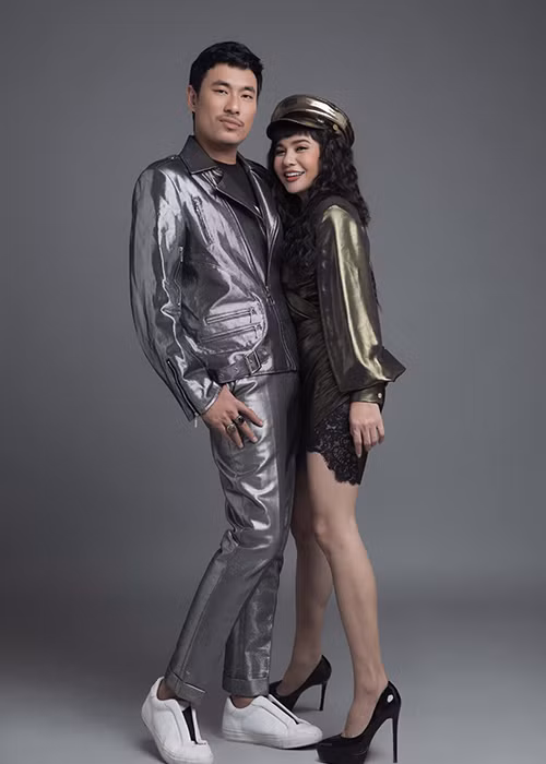 " Cát Phượng - Kiều Minh Tuấn đã có duyên gặp nhau, đi đến hết đời hay không còn thuộc vào nợ và nghiệp. Nói như vậy không có nghĩa Cát Phượng và Kiều Minh Tuấn đang có vấn đề gì. Cát Phượng và Kiều Minh Tuấn đang rất vui và hạnh phúc", Cát Phượng chia sẻ.