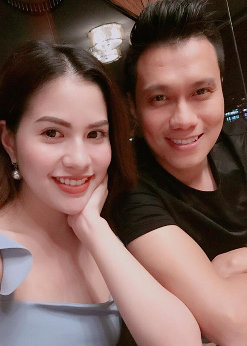 Giữa tin đồn hôn nhân, bà xã của Việt Anh vừa viết trên trang cá nhân: "Phụ nữ chỉ đẹp khi cô ấy thấy mình hạnh phúc. Từ giờ tôi sẽ chỉ cho phép mình đẹp".