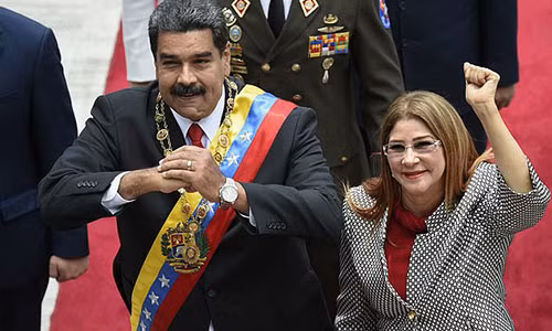 Con duong toi dinh cao quyen luc cua vo Tong thong Venezuela