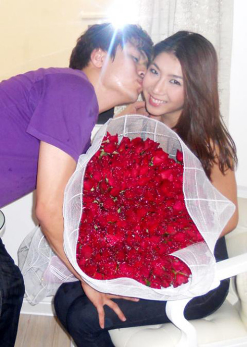 Jung Bin là sinh viên trong khi Ngọc Quyên là người mẫu khá nổi tiếng. Vì vậy, bạn bè của Ngọc Quyên ra sức can ngăn nhưng cô vẫn quyết hẹn hò . Ảnh: Vietnamnet