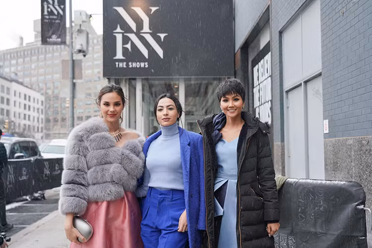 Mới đây, người đẹp Philippines đã gửi đến fan Việt lời chào đáng yêu "Xin chào Việt Nam" nhờ sự hướng dẫn của H'hen Niê.