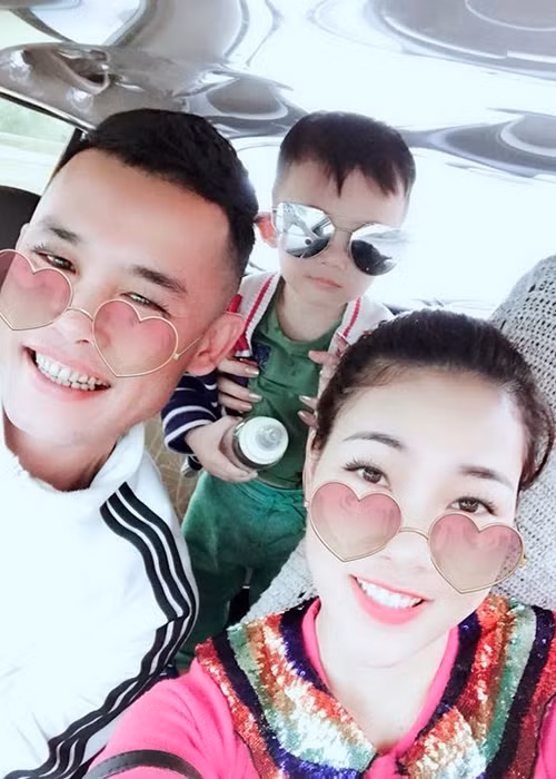 Tháng 10/2016, vợ chồng nam nghệ sĩ hài hạnh phúc đón con trai chào đời.