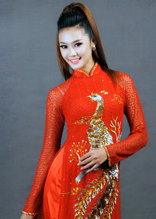 Với danh hiệu á hậu, Linh Chi lấn sân đóng phim. Ảnh: Lao động