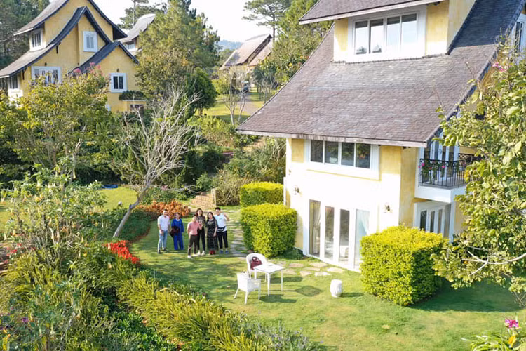 Đàm Thu Trang và Cường Đô la hiện đã tính đến chuyện sinh con. Theo chia sẻ của cặp đôi, cả hai đều mong sớm có em bé trong năm nay.