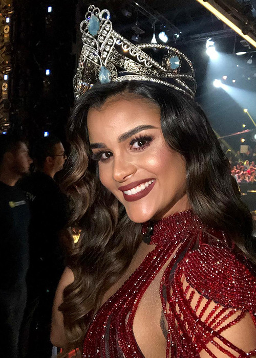 Phạm Hương hiện đã đính hôn và bị đồn sinh con. Nhiều người tò mò cuộc sống hiện tại của Clarissa Molina.