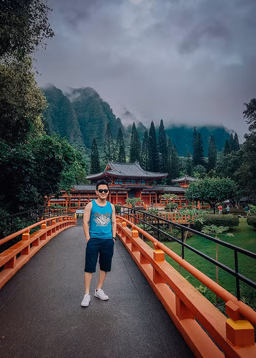 Sau khi lộ diện, con trai của Hoài Linh nhận được sự chú ý của người hâm mộ nam danh hài.