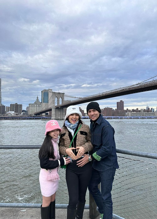 Phương Trinh Jolie thường xuyên đi du lịch khi mang thai.