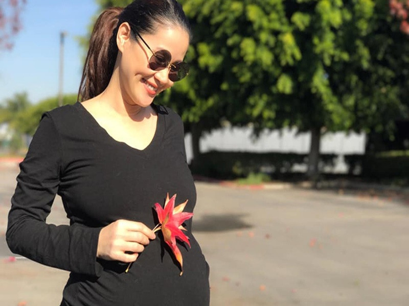 Năm 2019, Thân Thúy Hà sinh con gái thứ hai ở tuổi 41 sau 10 năm có con trai. Ảnh: FBNV