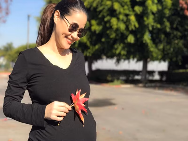 Năm 2019, Thân Thúy Hà sinh con gái thứ hai ở tuổi 41 sau 10 năm có con trai. Ảnh: FBNV