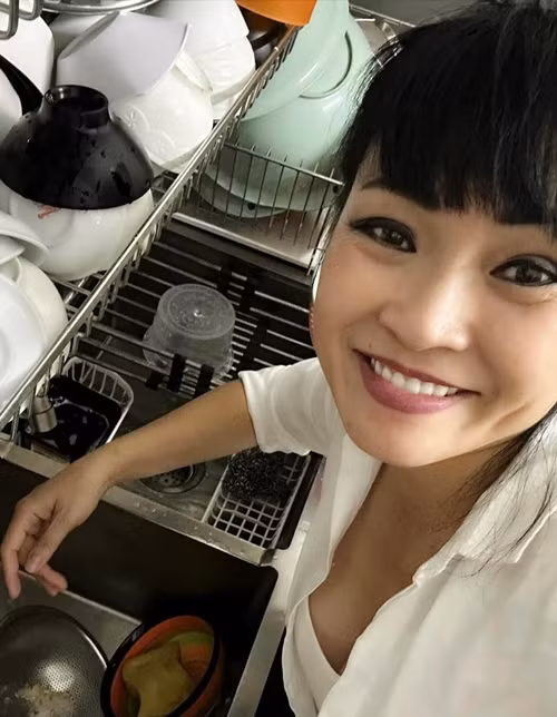 Nữ ca sĩ luôn tỏ ra tràn đầy năng lượng.