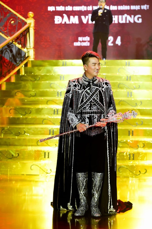 Phim tiểu sử của Đàm Vĩnh Hưng do bộ đôi đạo diễn nổi tiếng Bảo Nhân - Namcito thực hiện. Ảnh: FBNV