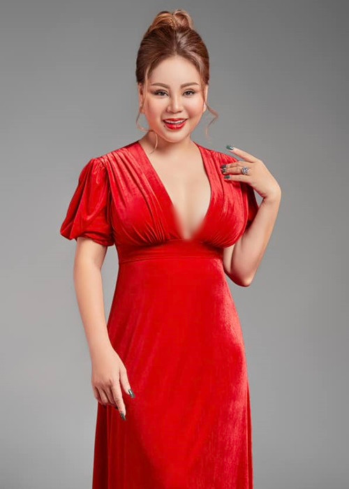 Lần gần đây nhất Lê Giang phẫu thuật thẩm mỹ là vào tháng 12/2022. Nữ diễn viên đã cắt mí mắt.