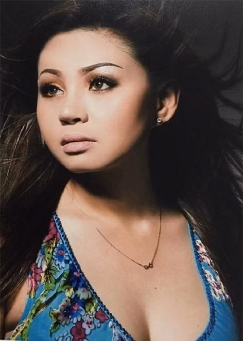 Lê Giang dao kéo từ năm 29 tuổi. Vì số lần chỉnh sửa quá nhiều nên chính nữ nghệ sĩ hài cũng không nhớ.