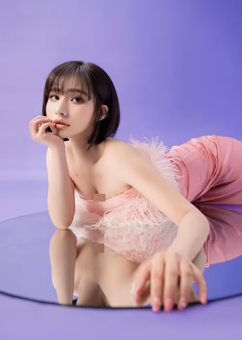 Ivy từng vướng nghi vấn tình cảm với ca sĩ Quang Lê, diễn viên Quốc Trường. Ảnh: FBNV