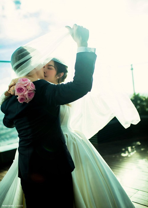 Nàng hậu sinh con trai đầu lòng vào tháng 11/2020.