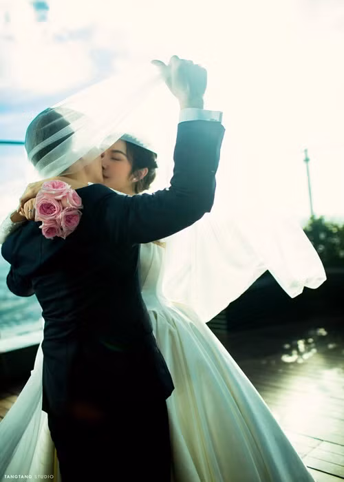 Nàng hậu sinh con trai đầu lòng vào tháng 11/2020.