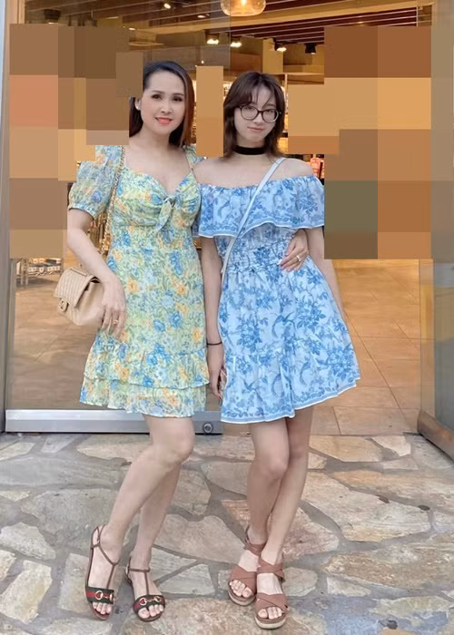 Con gái Minh Thư càng lớn càng xinh xắn.