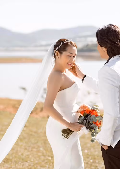 Cuộc sống của Minh Thư “Gái nhảy” vừa khoe ảnh mặc váy cưới Cuoc song cua Minh Thu “Gai nhay” vua khoe anh mac vay cuoi