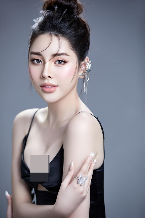 Đan Tiên sinh năm 1999, đến từ Bắc Giang. Học trò Quỳnh Hoa cao 1m68, sở hữu 3 vòng 84-64-87cm.