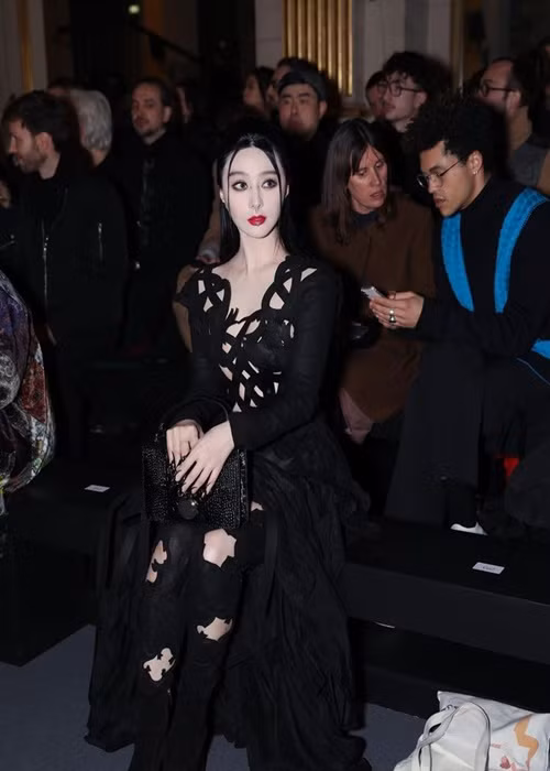 Nữ diễn viên chăm đăng tải hình ảnh dự sự kiện. Ảnh: Instagram