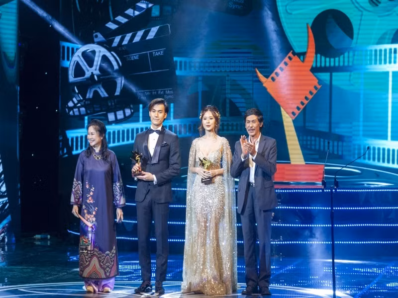 Diễn xuất của Midu trong “Mẹ chồng” được đánh giá khá cao. Nhờ vậy, cô đoạt giải Nữ diễn viên phụ xuất sắc tại Lễ trao giải Cánh diều 2017 với vai Tuyết Mai. Ảnh: Thế giới điện ảnh