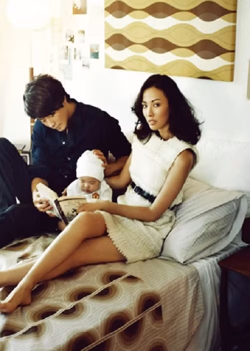 Nam diễn viên phim “Nấc thang lên thiên đường” còn từng chia sẻ: “Chúng tôi đã kết hôn 12 năm nhưng cảm giác cứ như vẫn còn đang hẹn hò vậy. Vợ tôi chưa từng để lộ tật xấu nào kể cả những phản ứng sinh lý bình thường của con người như xì hơi hoặc điều gì tương tự”. Ảnh: Dân Trí