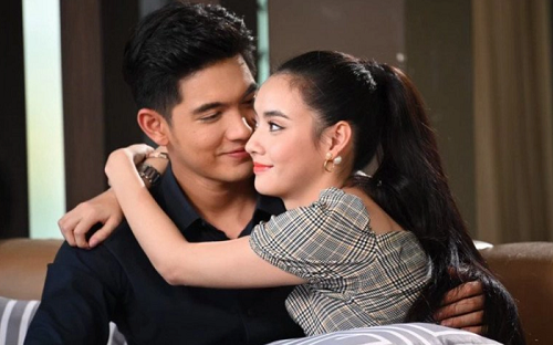 Nghen ngao khi nghe chong cam on nguoi yeu cu cua vo