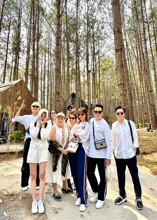 Ali Hoàng Dương, Trúc Nhân… là những nghệ sĩ vắng mặt trong buổi gặp gỡ gần đây của nhóm Trấn Thành.