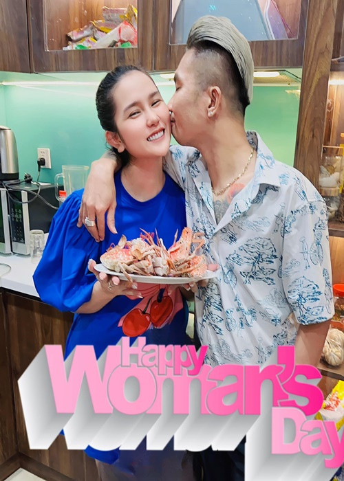 Khi sinh con gái đầu lòng, Huỳnh Như bị trầm cảm. Được chồng chăm sóc chu đáo, cô vượt qua nhẹ nhàng.